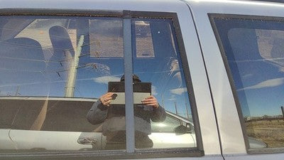 93-98 Grand Cherokee Driver Left Rear Vent Window Back Door Glass With Frame