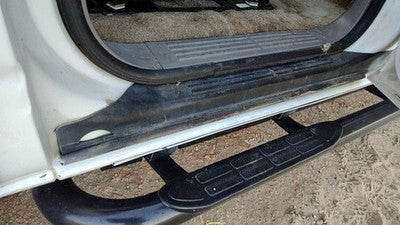 2001 Chevy Suburban Passenger Right Lower Sill Step Moulding Trim Panel Oem