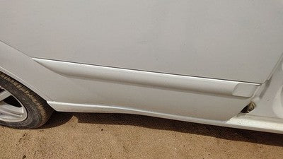 00-07 Focus Station Wagon Passenger Right Rear Moulding From Door Back White Yz