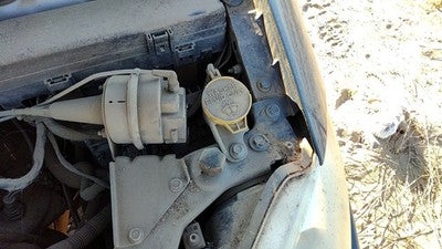 1998-2004 Dodge Intrepid Windshield Washer Fluid Reservoir With Pump Wiper Tank