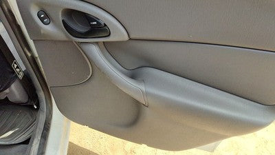 00-03 Focus Station Wagon Passenger Right Rear Inside Door Trim Panel Switches