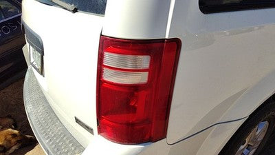 2008-2010 Dodge Grand Caravan Passenger Right Tail Light Brake Lamp Oem Rear