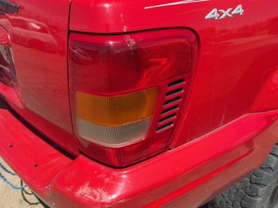 1999-2003 Jeep Grand Cherokee Passenger Right Tail Light Brake Lamp Oem Rear