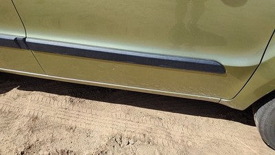 2010-2013 Kia Soul Passenger Right Front Moulding From Door Oem Trim Strip