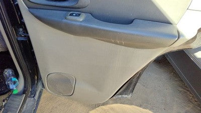 02-04 Trail Blazer Passenger Right Rear Door Trim Panel With Switches Back Gray