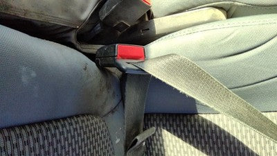 2011-2016 Ford F250 Driver Left Front Seat Belt Buckle Receiver Oem Gray 3S