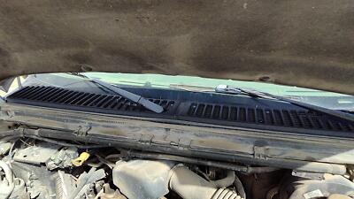 1999 F250 Super Duty Windshield Wiper Cowl Vent Trim Panel Oem Cover