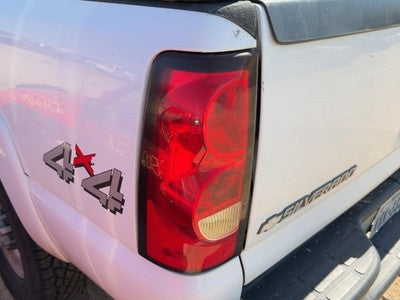 2004-2007 Chevy Silverado 2500 Driver Left Tail Light Brake Lamp Oem Rear