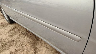 1997-05 Malibu Passenger Right Front Moulding From Door Oem Trim 17u Silvermist