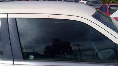 2005-2010 Chrysler 300 Passenger Right Front Side Window Door Glass Oem