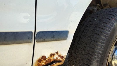 05 Ford Explorer Passenger Right Moulding From Fender Trim Strip Yz Oxford White
