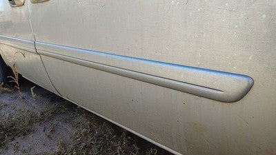 05-07 Caravan Passenger Right Front Moulding From Door Trim Ps2 Bright Silver