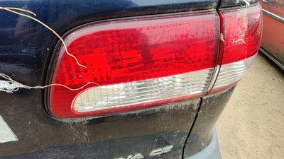 1998-2003 Toyota Sienna Passenger Right Inner Tail Light Brake Lamp Oem Rear