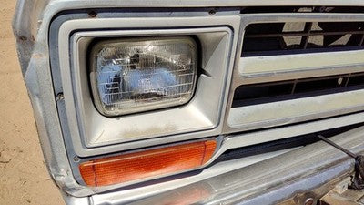 86-90 Dodge Ram W150 Passenger Right Head Light With Trim Turn Signal Oem Bezel