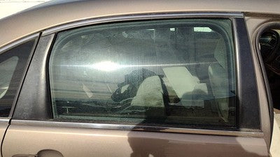2006-2016 Chevy Impala Passenger Right Rear Side Window Door Glass Oem Back