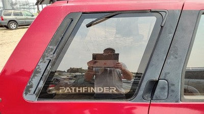 90-95 Nissan Pathfinder Passenger Right Rear Quarter Glass Back Side Window Oem