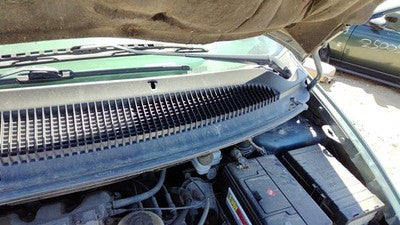 2007 Dodge Caravan Windshield Wiper Cowl Vent Trim Panel Oem Cover