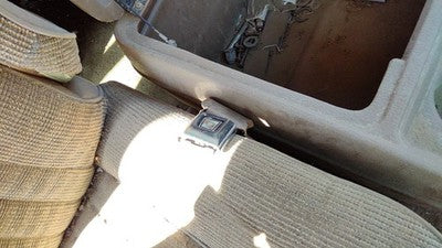 1988 Ford F150 Passenger Right Front Seat Belt Buckle Receiver Oem Tan