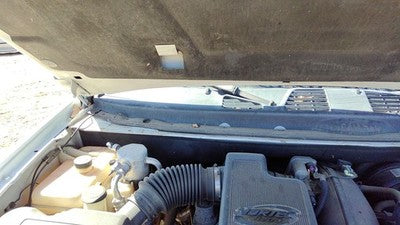 2007 Gmc Envoy Windshield Wiper Cowl Vent Trim Panel Oem Cover