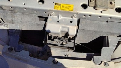 1998-2002 Oldsmobile Intrigue Hood Latch Assembly With Bracket Oem