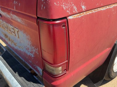 1982-1993 Chevy S10 Pickup Passenger Right Tail Light Brake Lamp Oem Rear