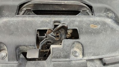 1999-2001 Chevy Silverado 2500 Hd Hood Latch Assembly With Bracket Oem 88980512