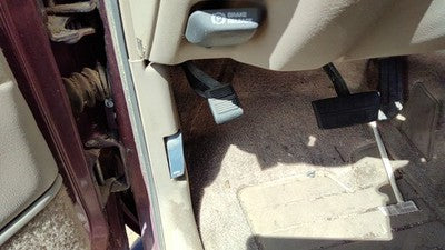 1999 Gmc Yukon Parking Brake Pedal Assembly Oem Complete Emergency Unit