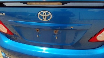 2010 Toyota Corolla License Plate Trim Surround Panel Tail Trunk Finish Blue 8T7