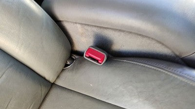 98-01 Olds Bravada Passenger Right Front Seat Belt Buckle Receiver Pewter 922