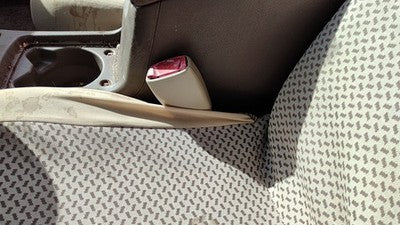 04-05 New Style Malibu Driver Left Front Seat Belt Buckle Receiver Neutral 52E