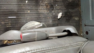 2006-2014 Chevy Express Van Driver Left Front Seat Belt Buckle Receiver Gray 93W