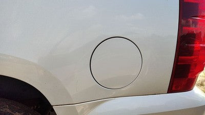 2007-2014 Chevy Tahoe Fuel Tank Door With Hinge Gas Lid Oem Filler Silver U726s