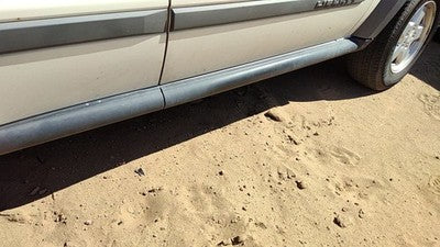 2005-2007 Jeep Liberty Passenger Right Lower Rocker Moulding Oem Side Skirt