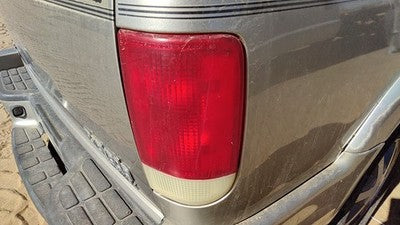 1996-2001 Olds Bravada Passenger Right Tail Light Brake Lamp Oem Rear 19179679