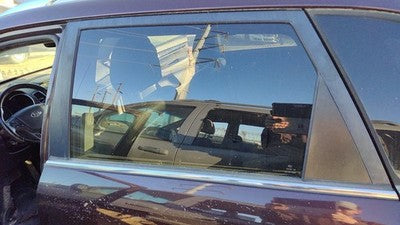 2011-2015 Kia Sorento Driver Left Rear Side Window Door Glass Oem Back