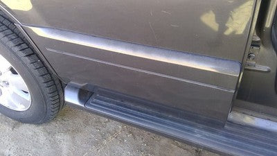 06-10 Mountaineer Passenger Right Rear Moulding From Door Back Trim Charcoal G5