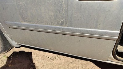 05-07 Caravan Driver Left Front Moulding From Door Trim Strip Ps2 Bright Silver