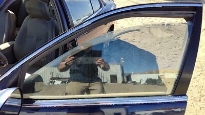 98-02 Oldsmobile Intrigue Driver Left Front Side Window Door Glass Oem 10439232