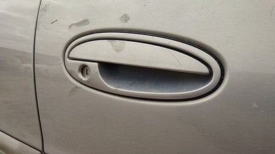 97-05 Chevy Malibu Passenger Right Front Outside Door Handle Oem 17u Silvermist