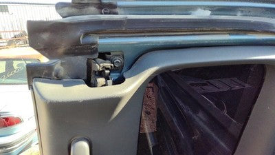 2004-2012 Gmc Canyon Passenger Right Rear Door Latch With Rods/Cables Oem Back