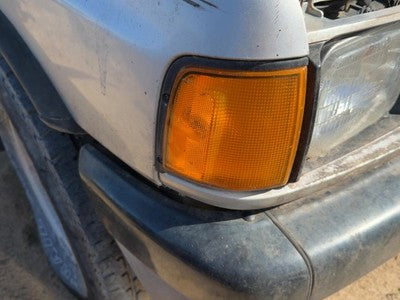 88-95 Isuzu Pup Passenger Right Front Turn Signal Light Lamp Oem Fender Mounted
