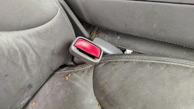 2000-05 Buick Park Ave Passenger Right Front Seat Belt Buckle Receiver Oem Gray
