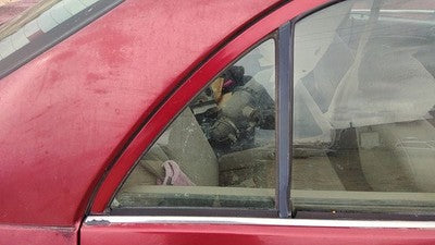 97-02 Escort Passenger Right Rear Vent Window Back Door Glass With Frame Oem