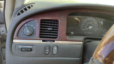 2003-2004 Lincoln Town Car Trim Bezel Around Speedometer Oem Dash Surround Panel