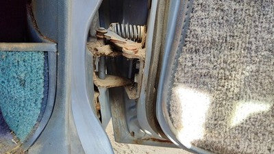 1980-1984 Deville Sedan Passenger Right Upper Lower Door Hinge Pair Set Oem Rh