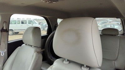 2005-2007 Chevy Equinox Pair Of Front Headrests Oem Left Right Set Seat