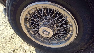 1984-1985 Olds 88 15" Wheel Cover Oem Wire Type Hub Cap Factory Spoke Design