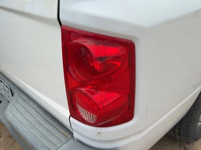 2005-2011 Dodge Dakota Passenger Right Tail Light Brake Lamp Oem Rear 55077604Ad