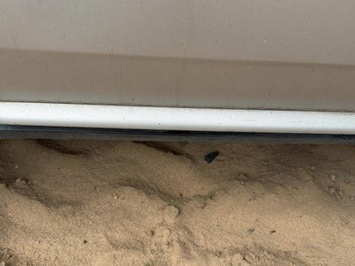 05-07 Fivehundred Passenger Right Rear Moulding From Door Back Trim Strip Silver
