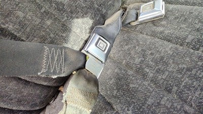 1989 Chevy S10 Pickup Passenger Right Front Seat Belt Buckle Receiver Dark Gray